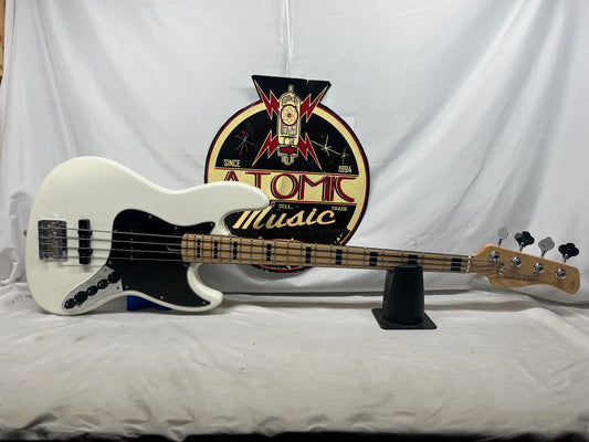 Sire Marcus Miller V7 4- String J-Style Electric Bass