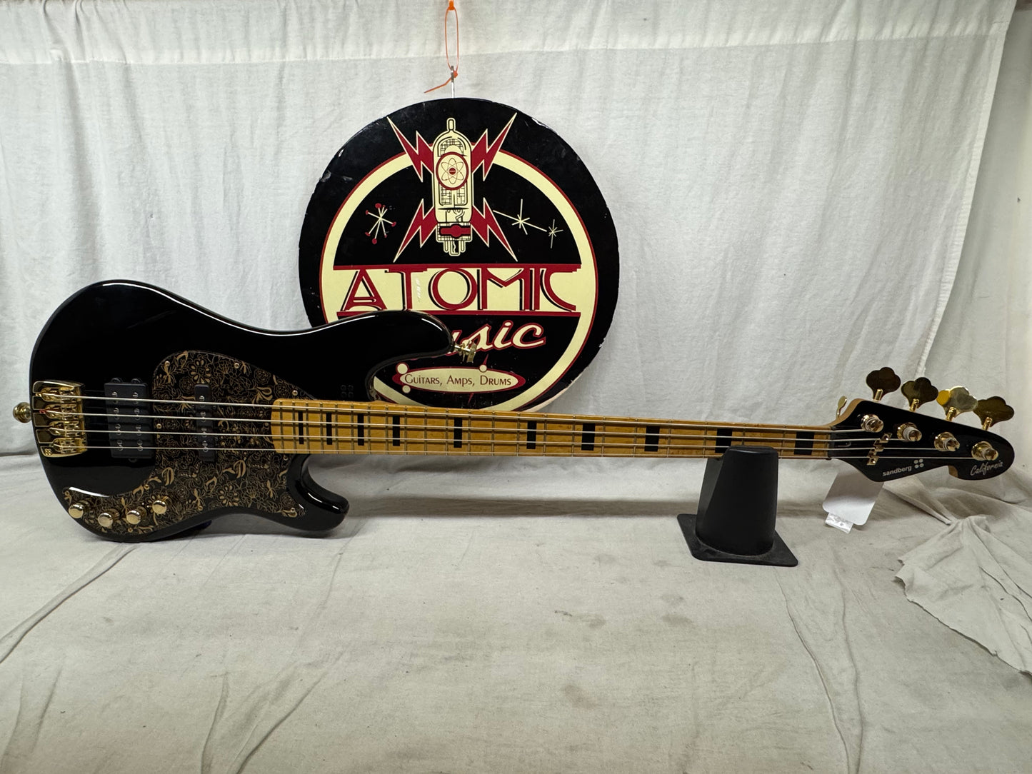 Sandberg California Ida Nielsen Signature 4-string Bass - Soft Aged Black / Birdseye Maple neck