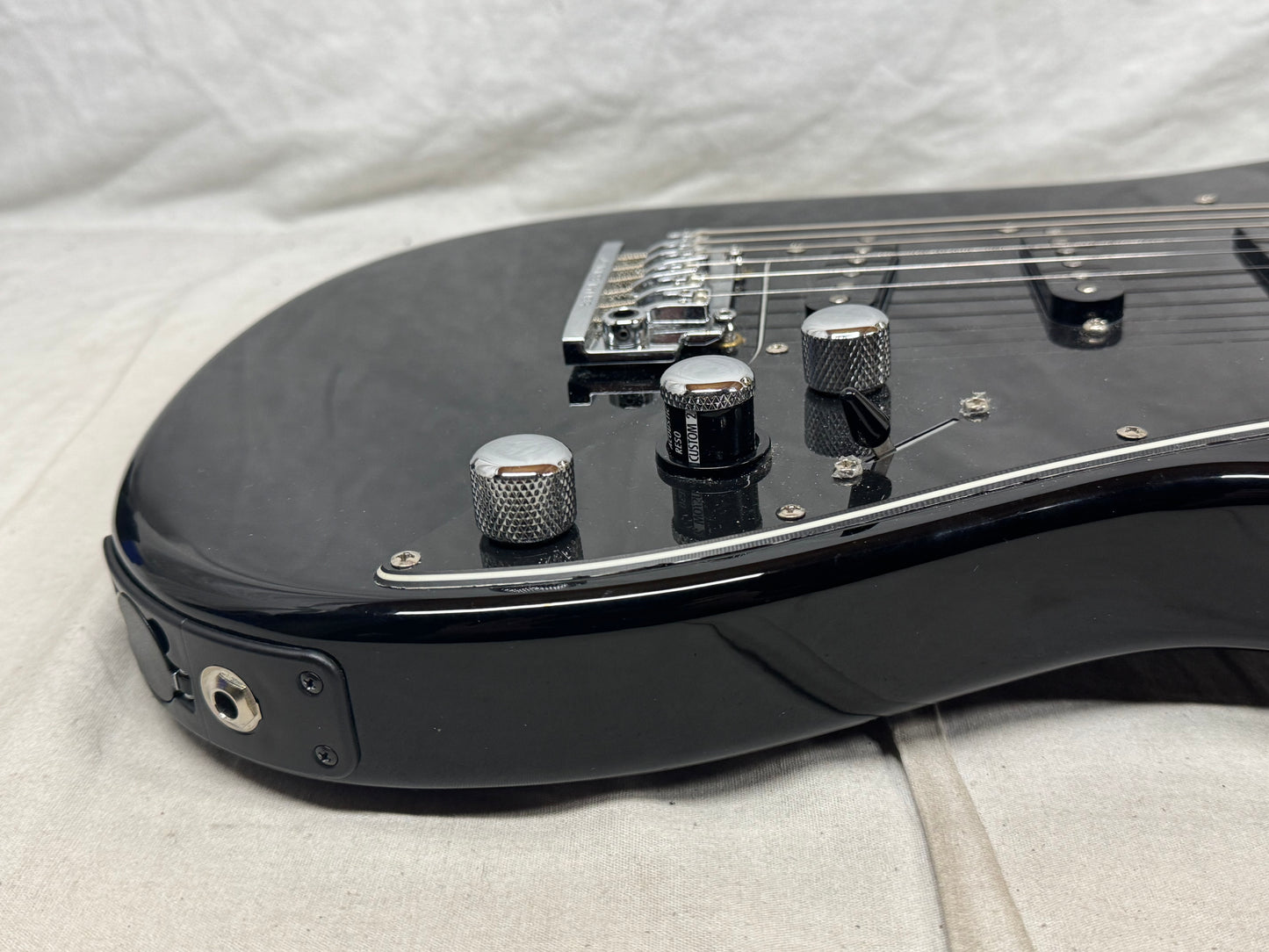 Line 6 JTV-69S jtv69s James Tyler Variax Modeling Guitar with Gig Bag 2013