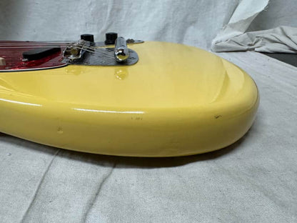 Fender USA Mustang Guitar - Image 17