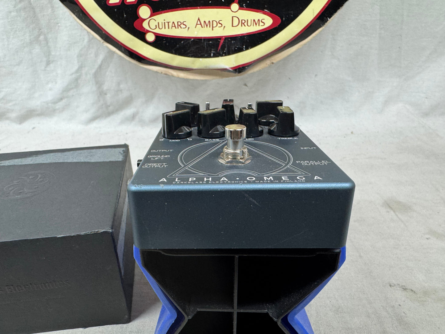 Darkglass Electronics Alpha Omega Bass Preamp Distortion Pedal with Box