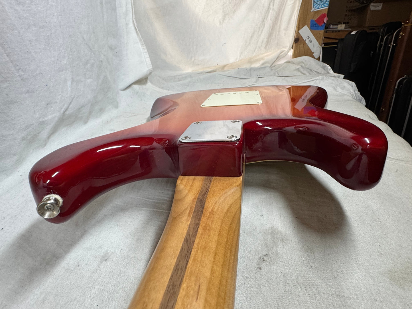 Fender Player II 2 Stratocaster Plus Top Guitar - MIM Mexico 2025 - Cherry Burst / Maple neck