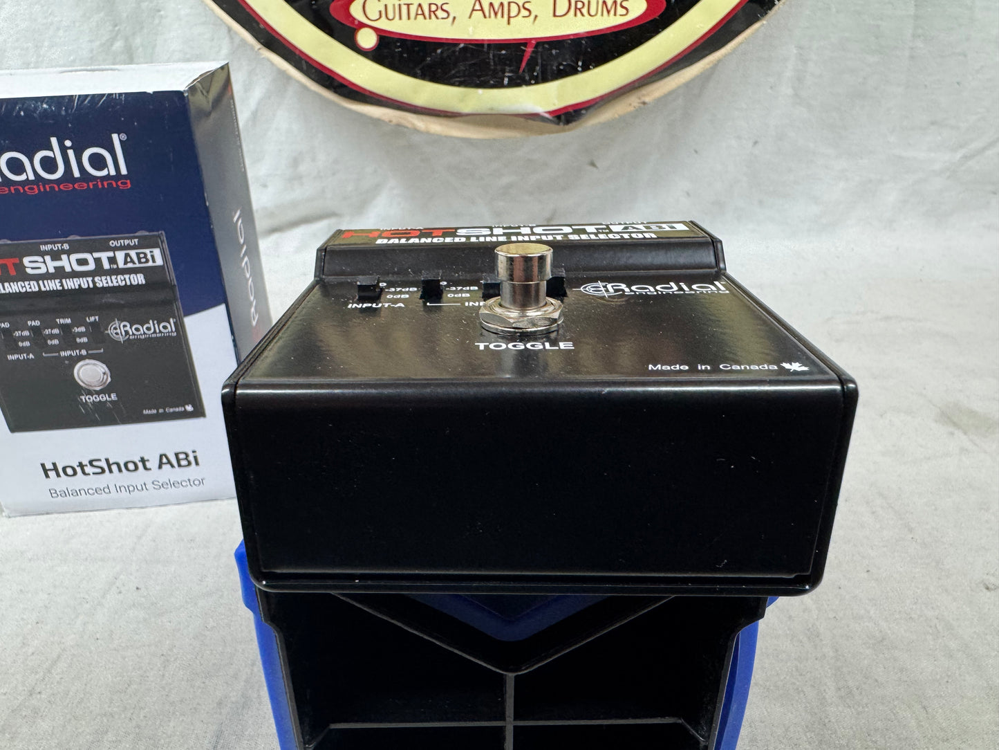 Radial Engineering HotShot hot shot ABi Balanced Line Input Selector ABY Pedal with Box
