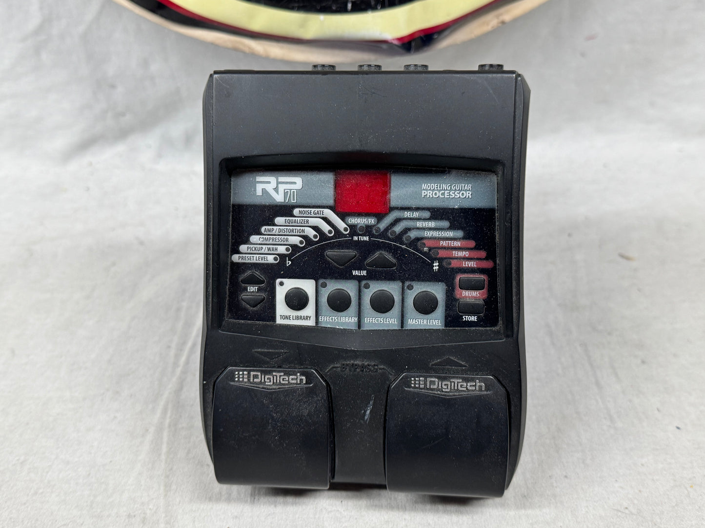 DigiTech RP70 rp 70 Modeling Guitar Processor Multi-Effects Pedal