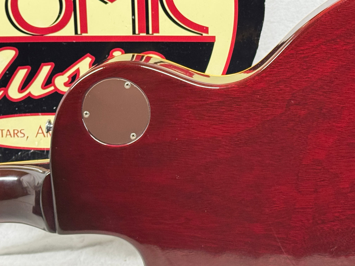 Gibson Les Paul Deluxe Guitar with Case 1978
