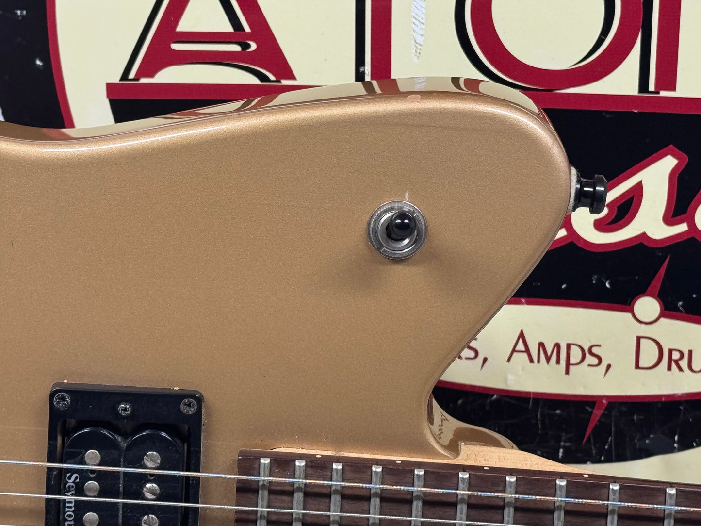 Fender Toronado GT HH Guitar with Case - MIK Made In Korea 2004 - Gold