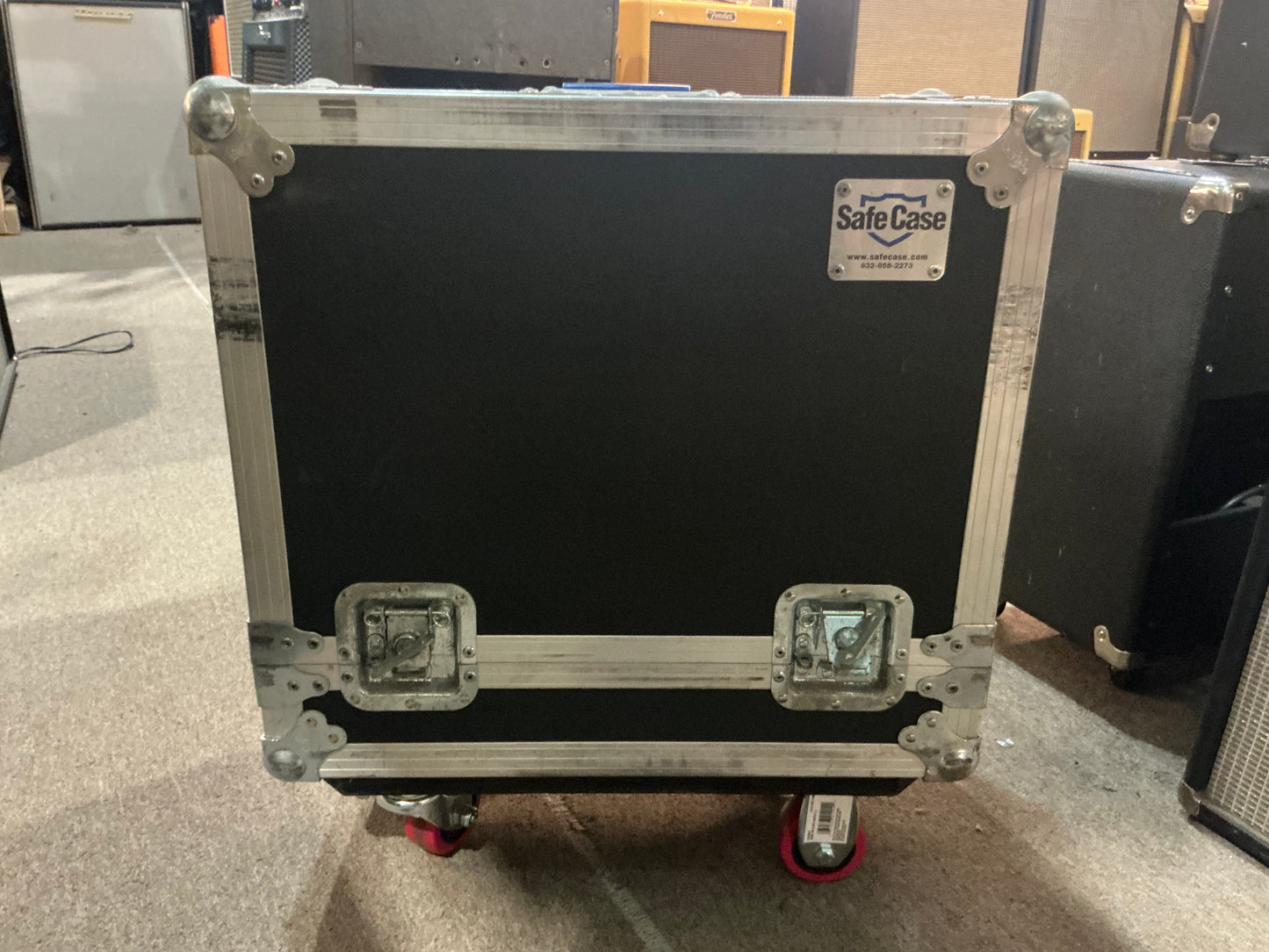 3 Monkeys 3monkeys Sock Monkey Tube Guitar Combo Amplifier with Road Case - Local Pickup Only