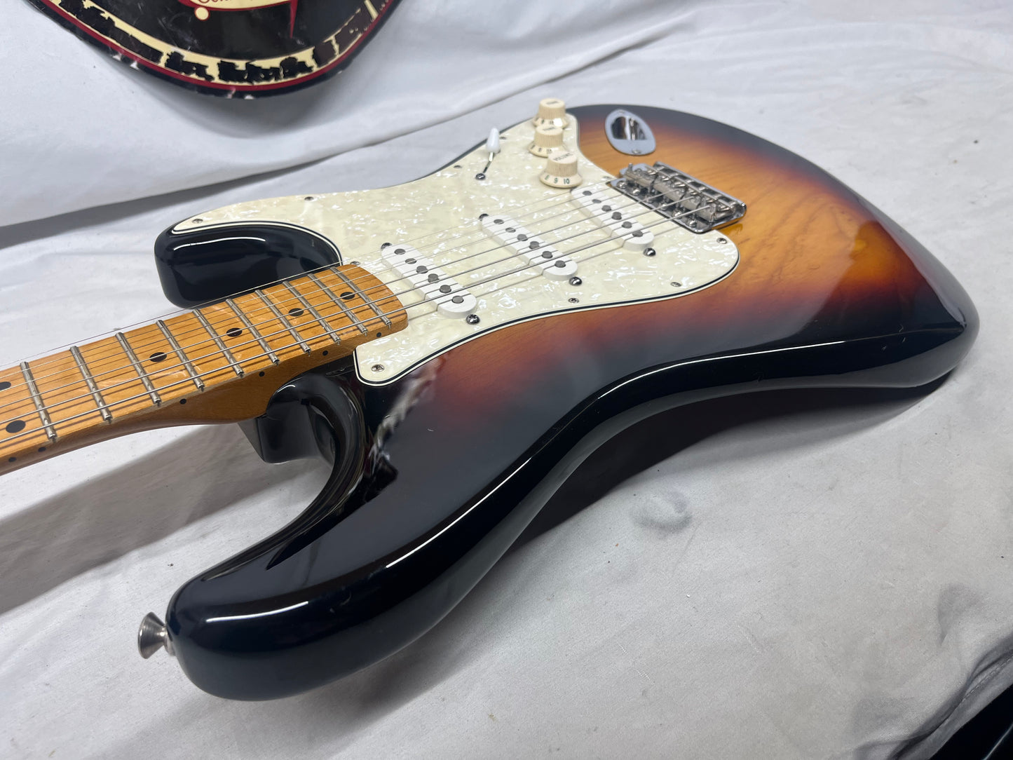 Fender FSR Player Stratocaster Strat Electric Guitar MIM - Made in Mexico - 3-Color Sunburst