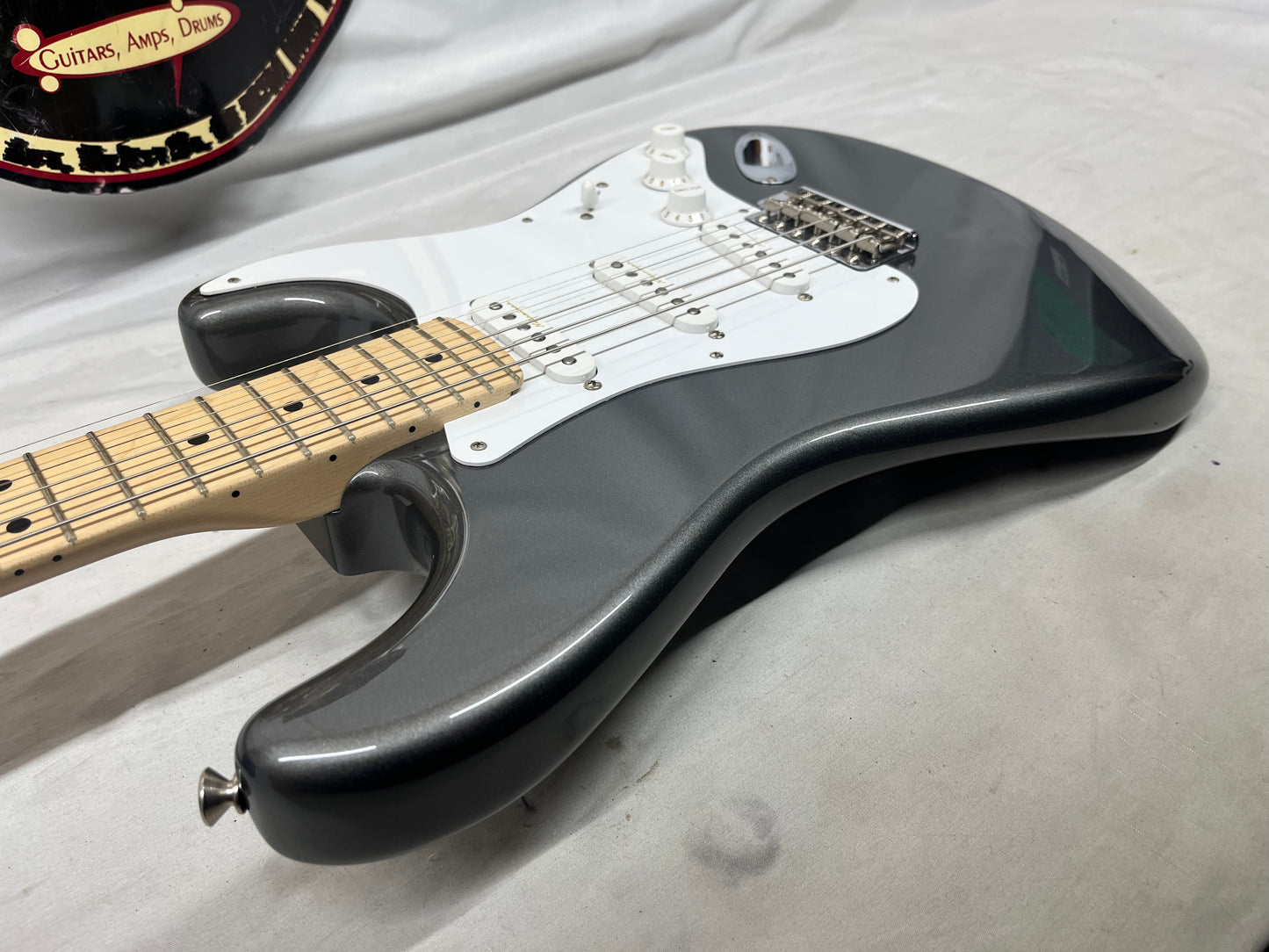 Fender Eric Clapton Signature Stratocaster Strat with Case - Pewter