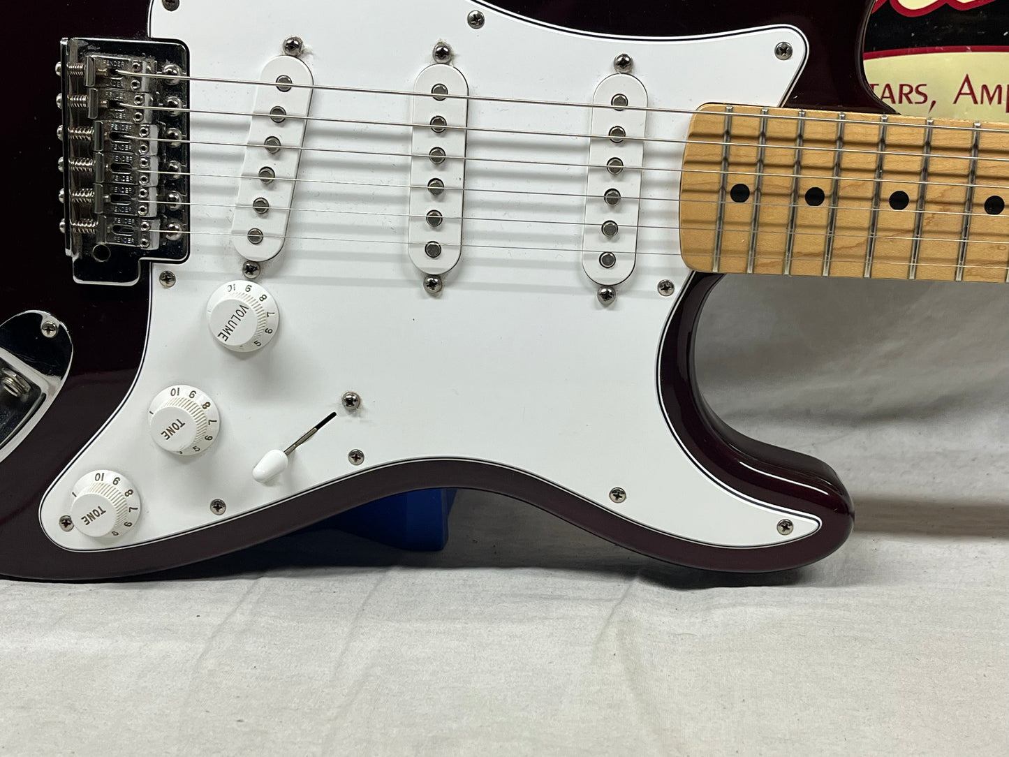 Fender Standard Stratocaster Strat MIM - Made in Mexico Electric Guitar