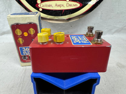 Danelectro 3699 Fuzz Pedal with Box