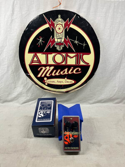 Electro-Harmonix Satisfaction Fuzz Pedal with Box