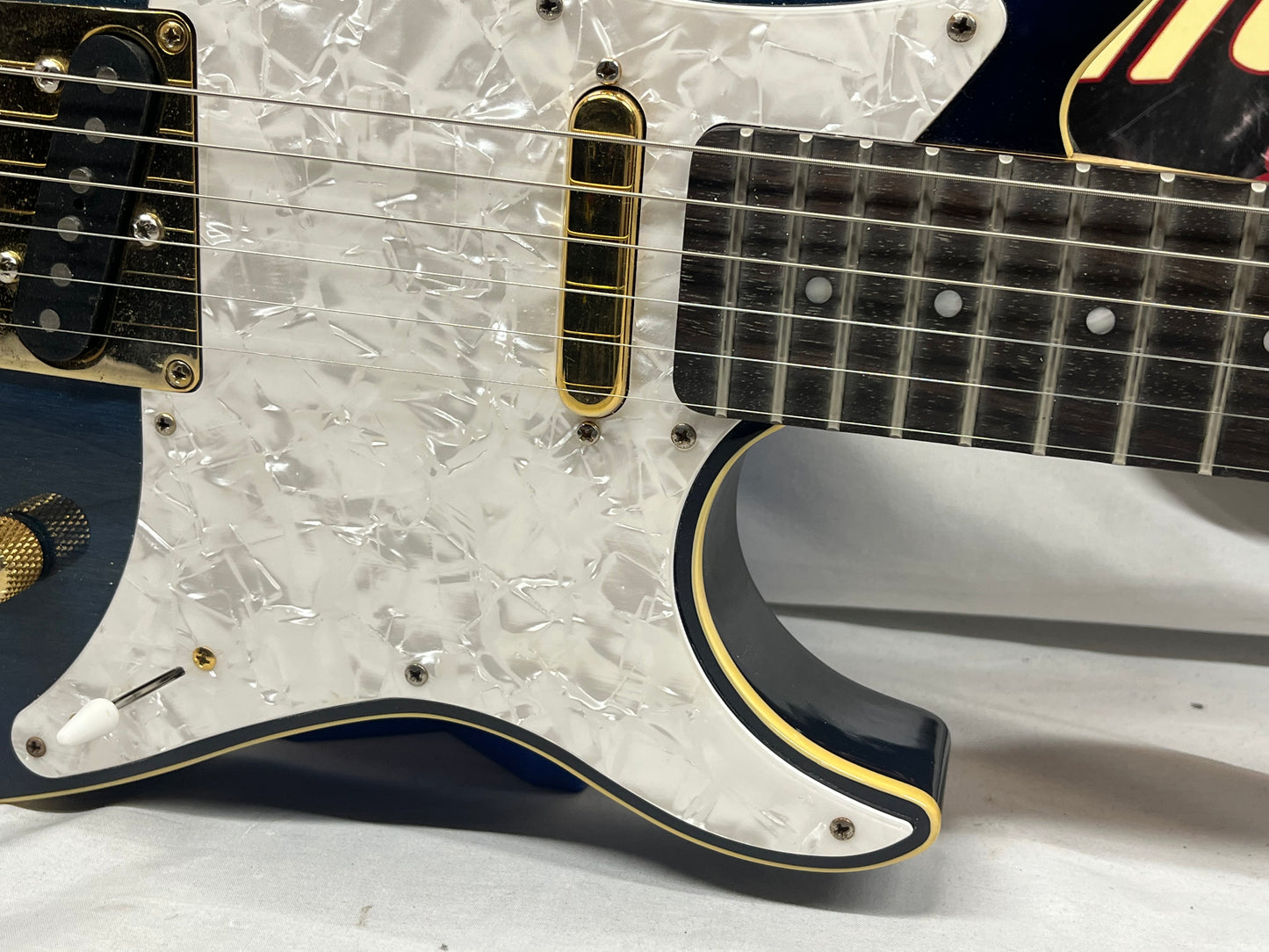 Yamaha Pacifica 302-S Singlecut Electric Guitar
