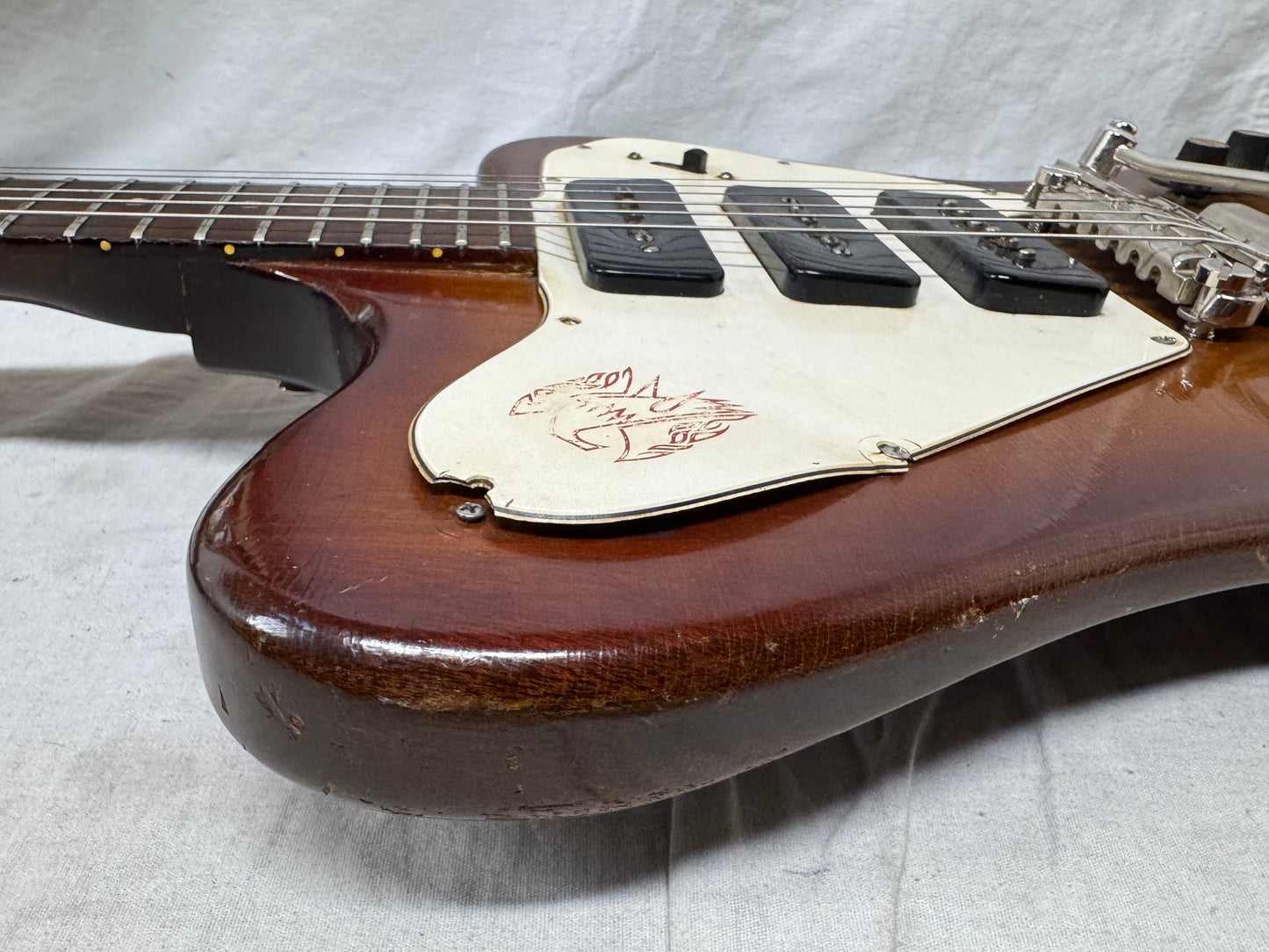 Gibson Firebird III 3 Non-Reverse Guitar with Case 1968 - Sunburst