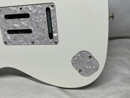 Ibanez JEM7V Prestige Steve Vai Signature HSH Electric Guitar with Hard Case - White
