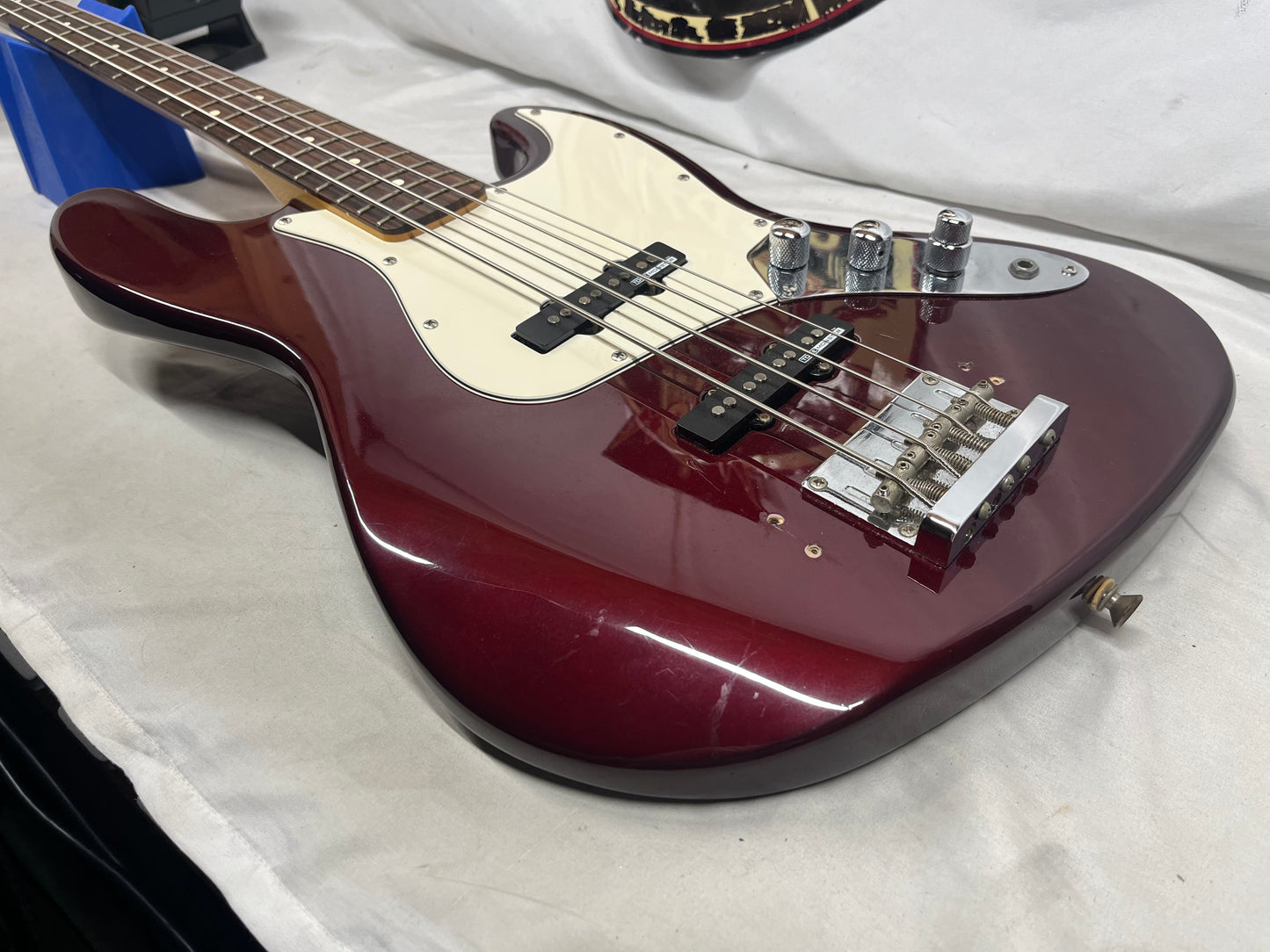 Fender Standard 4-String Electric Jazz Bass MIM - Made in Mexico - Midnight Wine