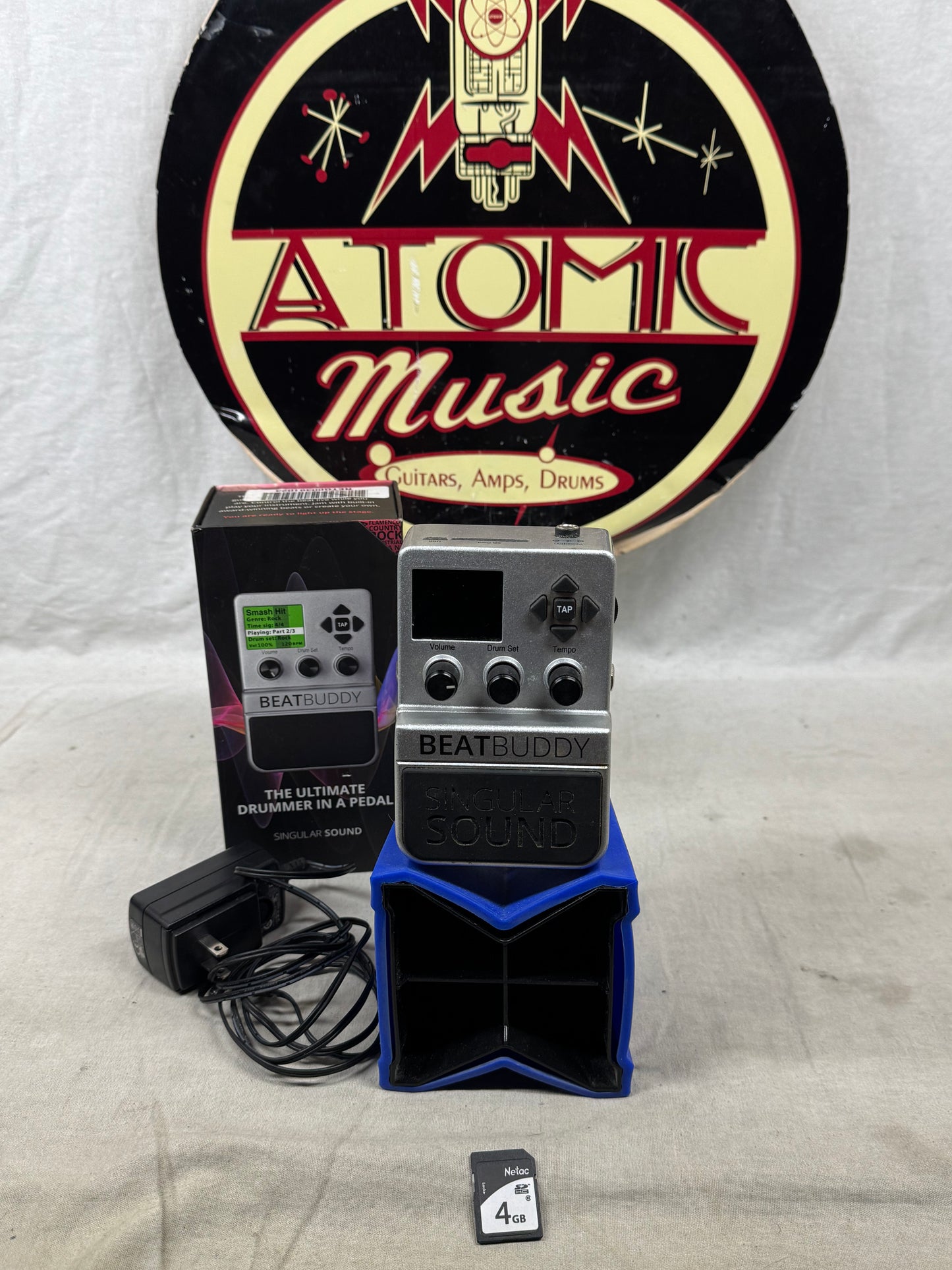 Singular Sound BeatBuddy beat buddy Drum Machine Pedal with Power Supply + Box