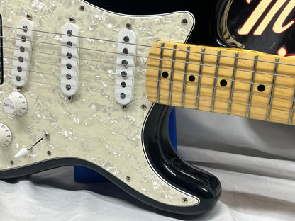 Squier Vintage Modified '70s Stratocaster Strat Electric Guitar - Black