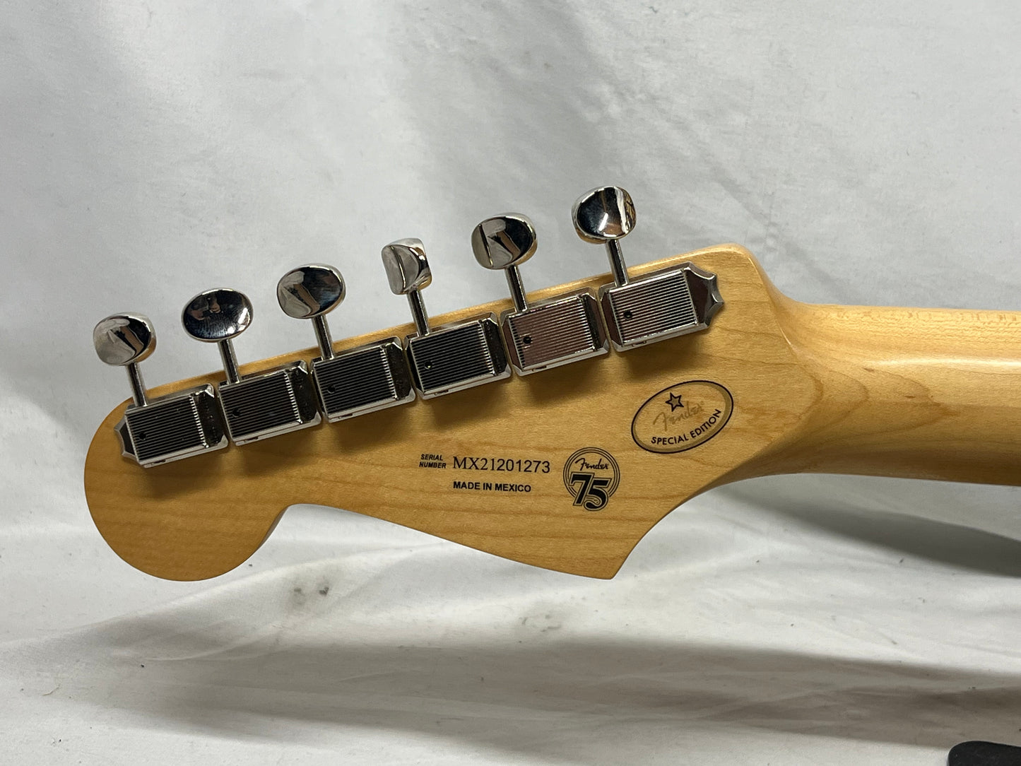 Fender Special Edition Player Stratocaster strat Electric Guitar MIM - Made in Mexico - Black