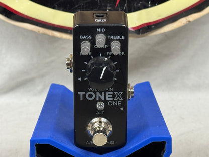 IK Multimedia AmpliTube Model IK000199 ToneX tone x One Amplifier / Speaker Cabinet / Multi-Effects Modeler Pedal