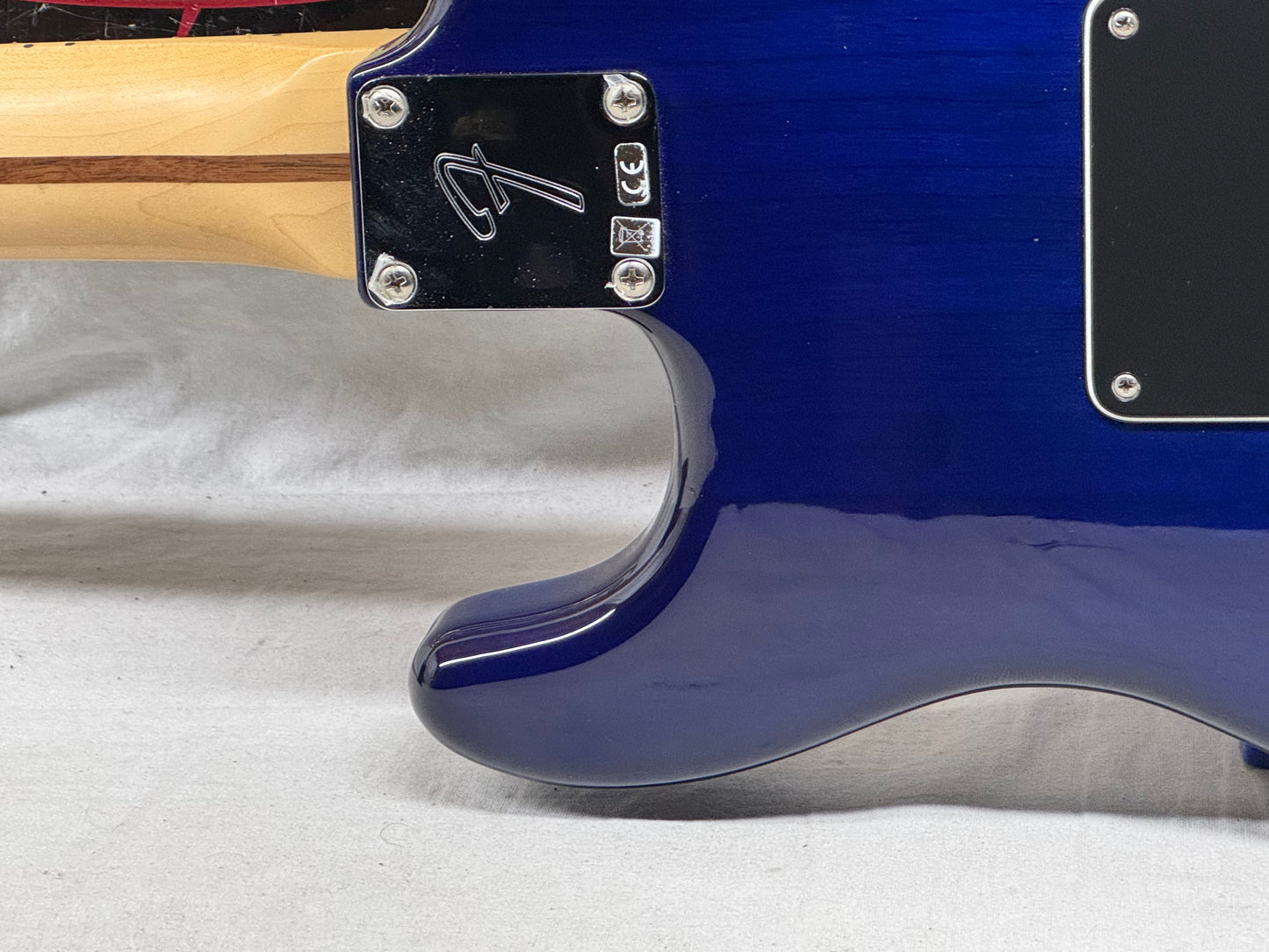 Fender Limited Edition Player Stratocaster HSS Plus Top Guitar 2021 - Blue Burst / Maple neck