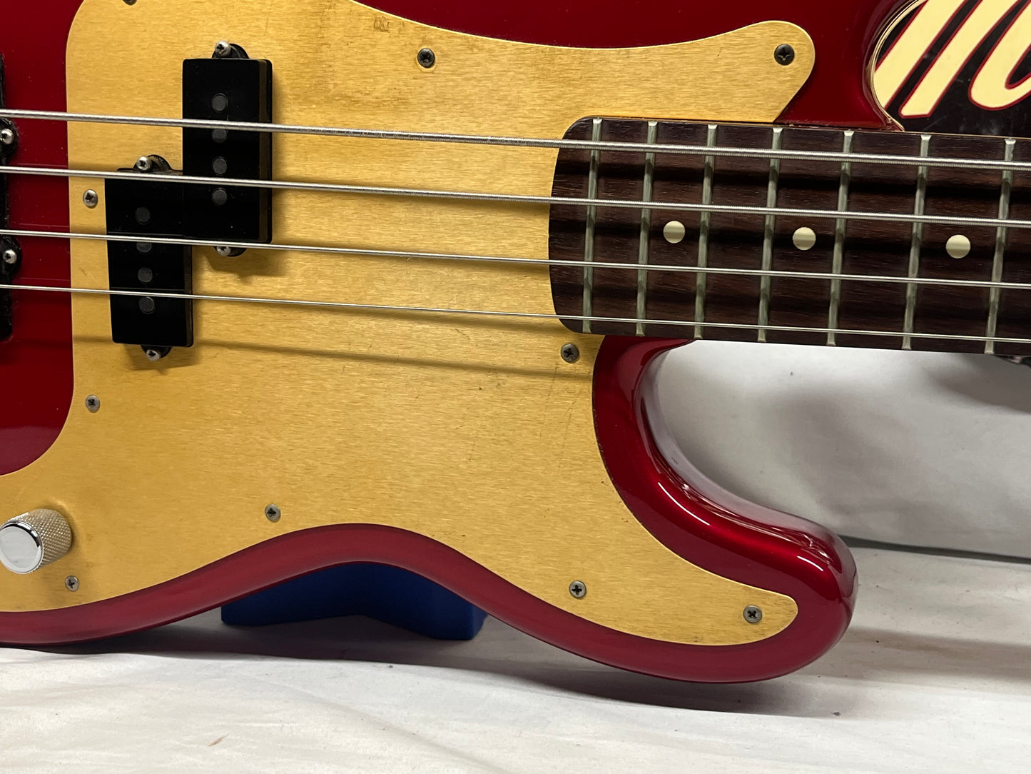 Fender Deluxe Series Precision Bass Special Bass Guitar 1998 - Red