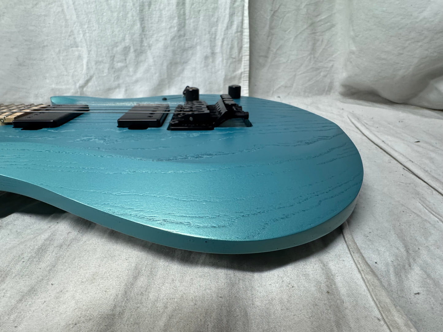 Kiesel A2 6 6-string Guitar with Gig Bag - Blue Mist Metallic