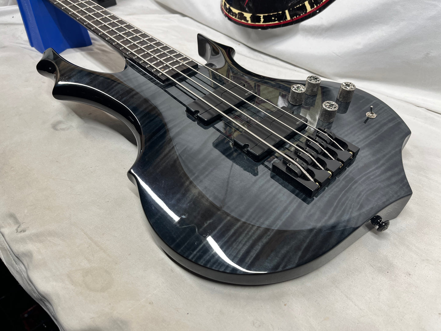 ESP LTD F-1004 Doublecut HH 4-String Electric Bass