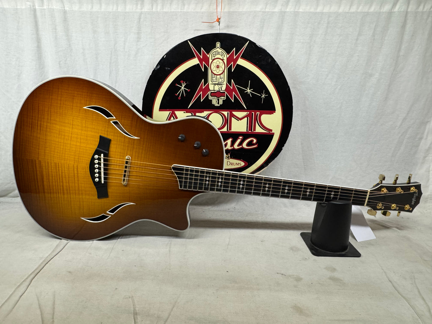 Taylor Thinline T5C1 t5 c1 Hollow Body Guitar with Case 2013