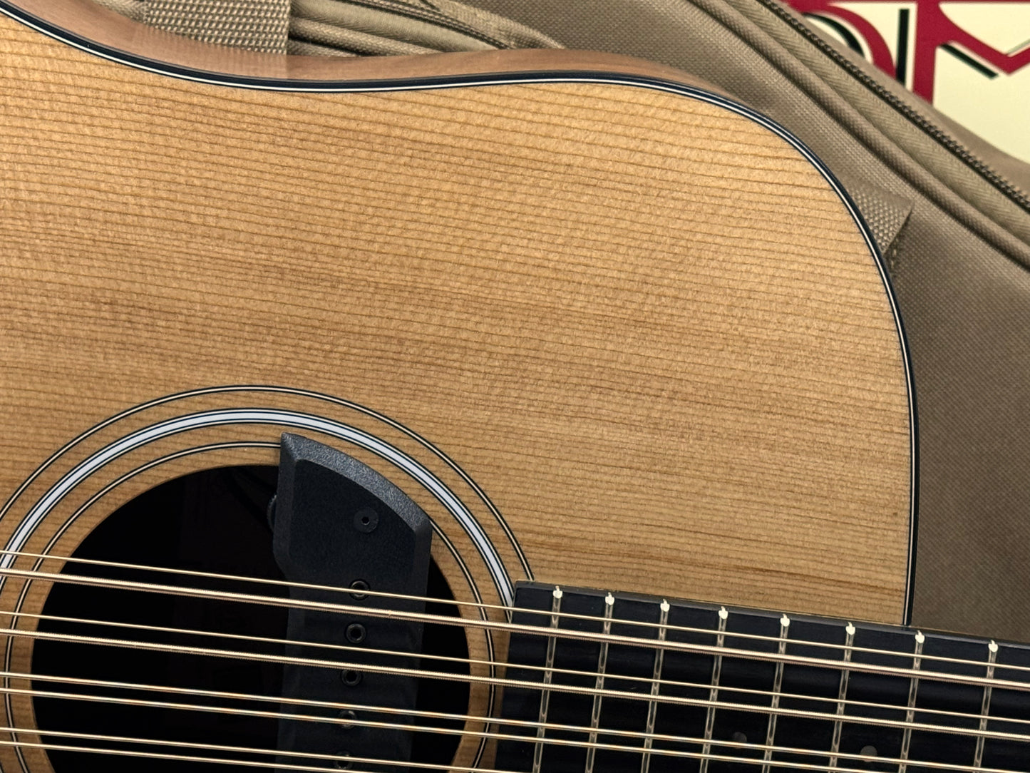 Taylor Somos Collection 150ce Bajo Quinto 10-string Dreadnought Acoustic Guitar with Soft Case 2026