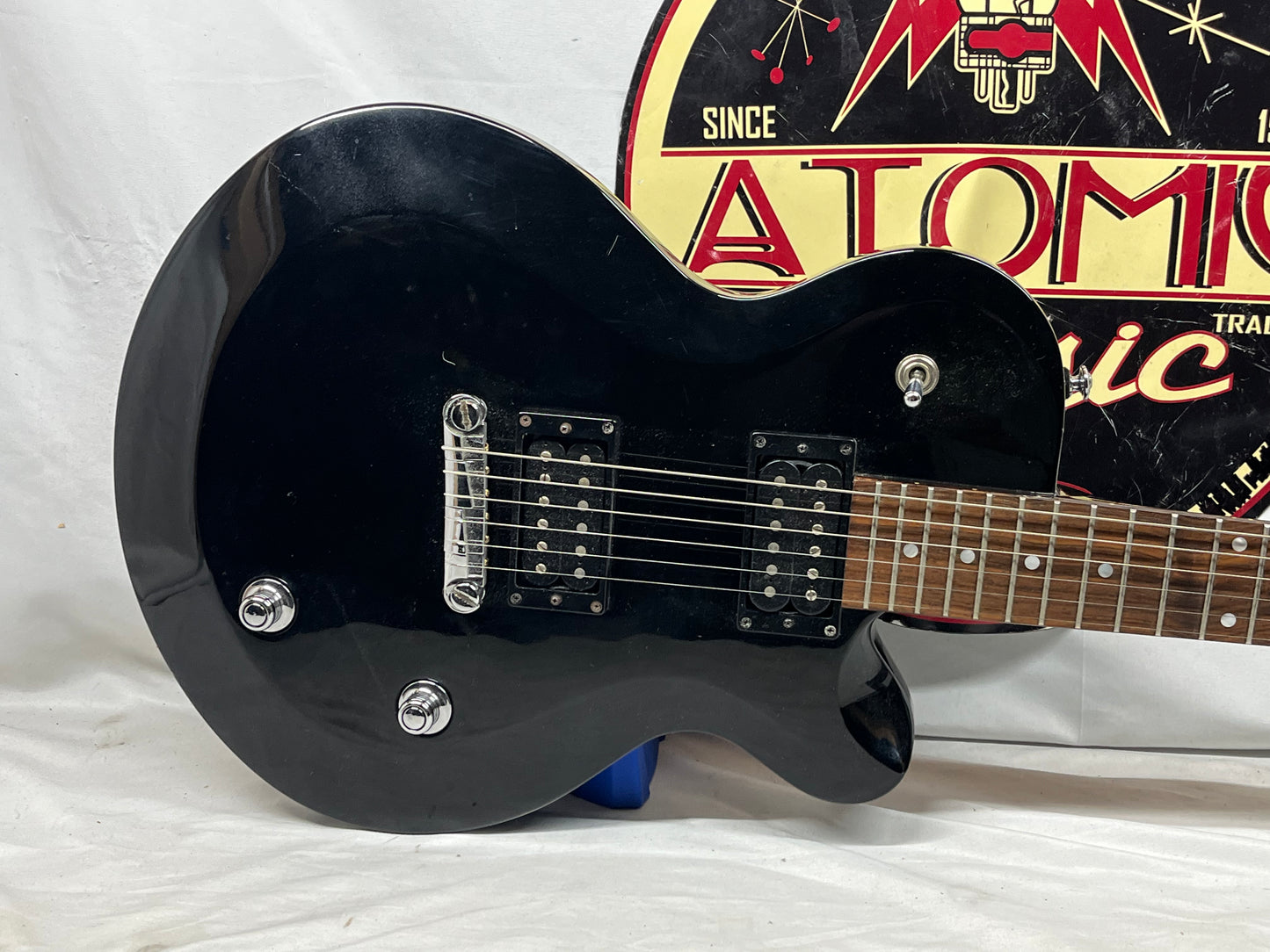 Yamaha AES420 Singlecut Electric Guitar