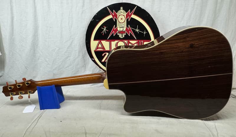 Takamine TAN15C Electric-Acoustic Guitar with Case - MIJ Made In Japan - Image 8