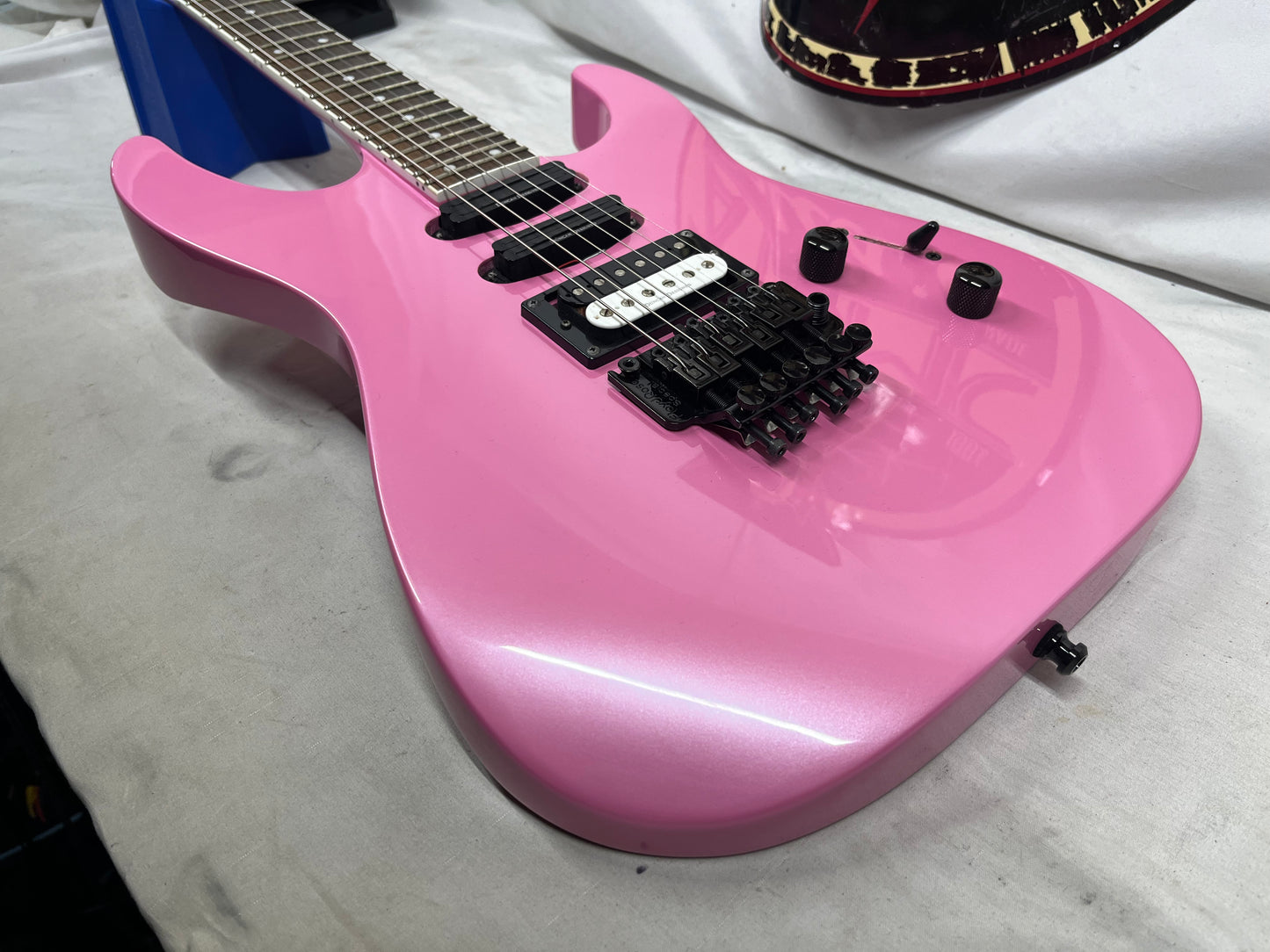 Jackson X Series Soloist SL1X HSS FR Doublecut Electric Guitar - Platinum Pink