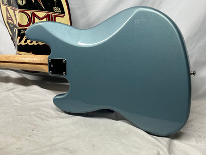 Fender Standard Fretless 4-String Electric Jazz Bass - Blue Agave