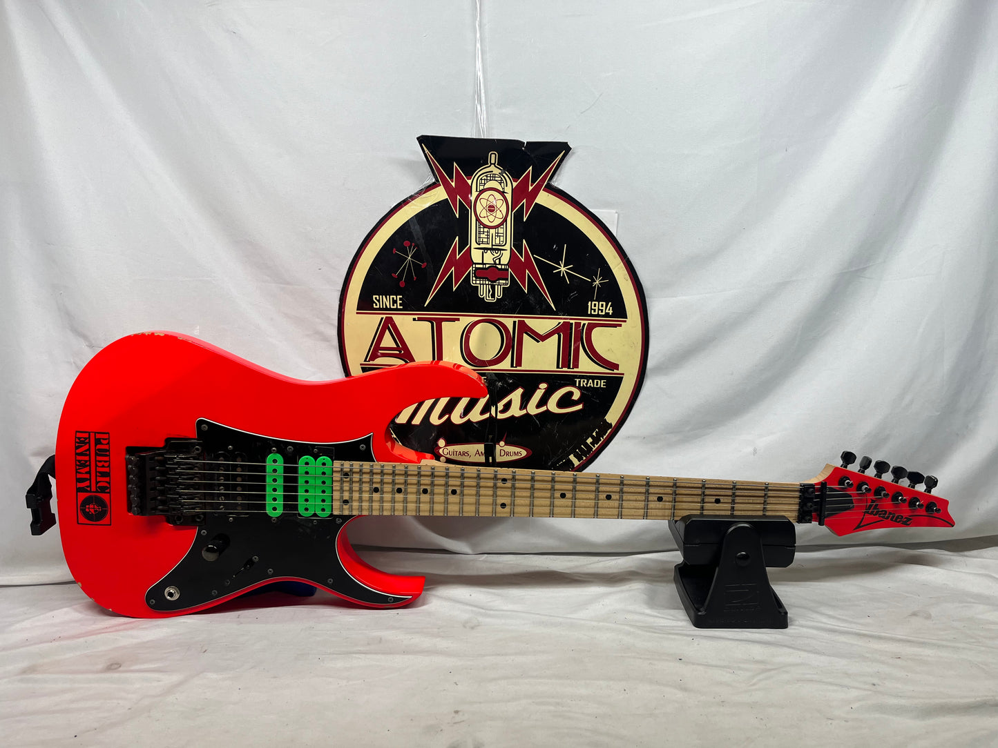 Ibanez RG550 Genesis Collection Doublecut Electric Guitar - Road Flare Red - **only the bridge pickup has output**