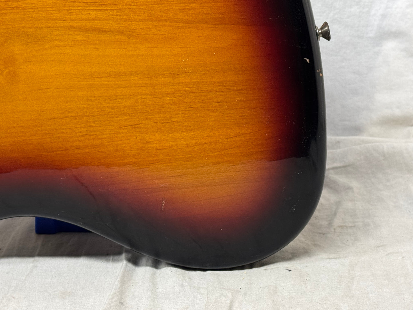 Fender Jaco Pastorius Jazz Bass Fretless 4-string J-Bass with Case 2005 - 3-Color Sunburst / Pau Ferro fingerboard