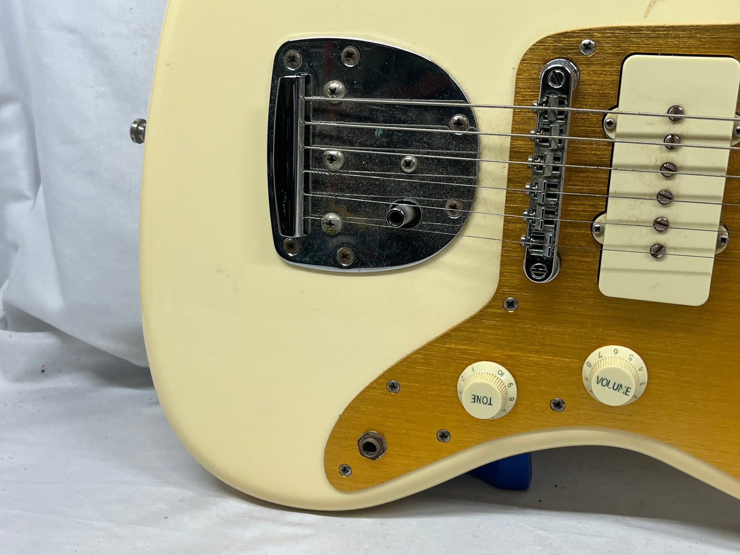 Squier J Mascis Jazzmaster Electric Guitar - Vintage White