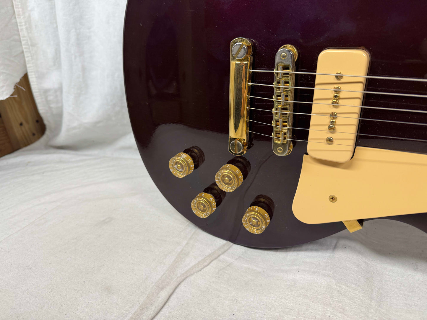 Gibson Gem Series Les Paul Studio Guitar 1997 - Amethyst
