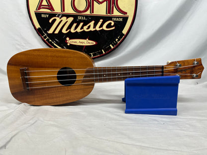 Kamaka Pineapple Soprano Ukulele with Case - SPLIT IN BACK OF BODY