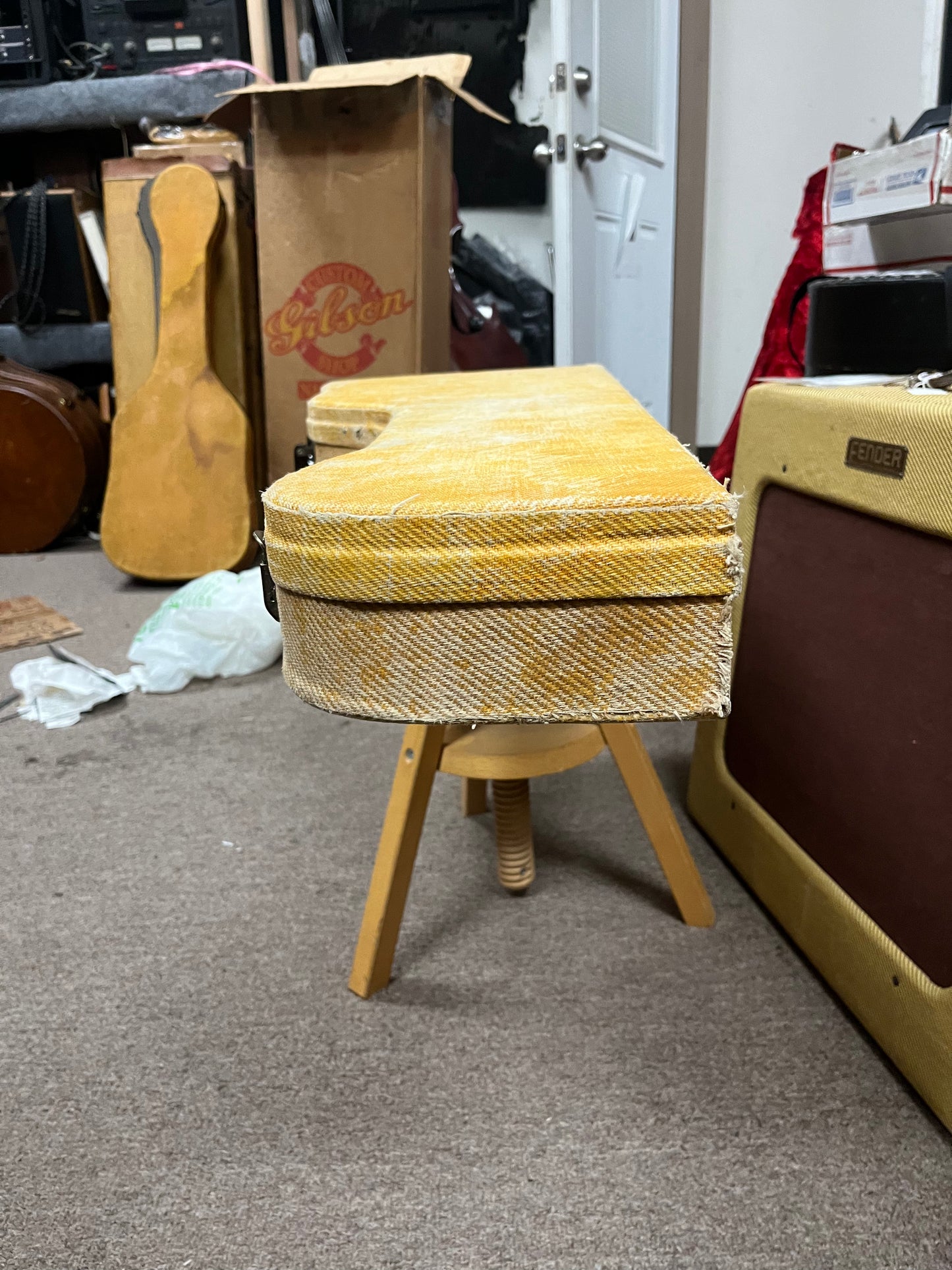 Fender Rare Vintage Poodle Case for Stratocaster or Telecaster