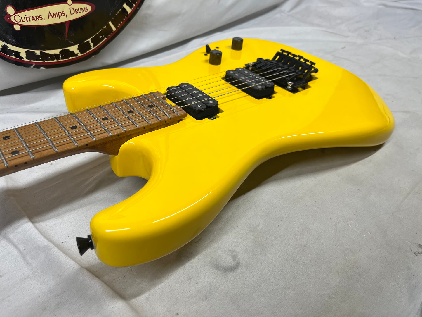 SBS CS300 S-Style Doublecut HH FR Electric Guitar - Neon Yellow