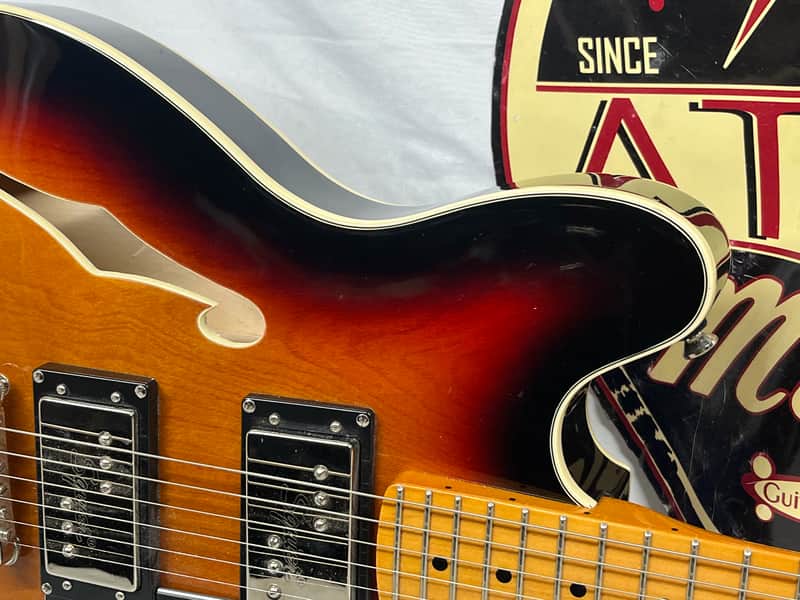 Squier Classic Vibe Starcaster Semi-Hollow Body Electric Guitar - Image 3