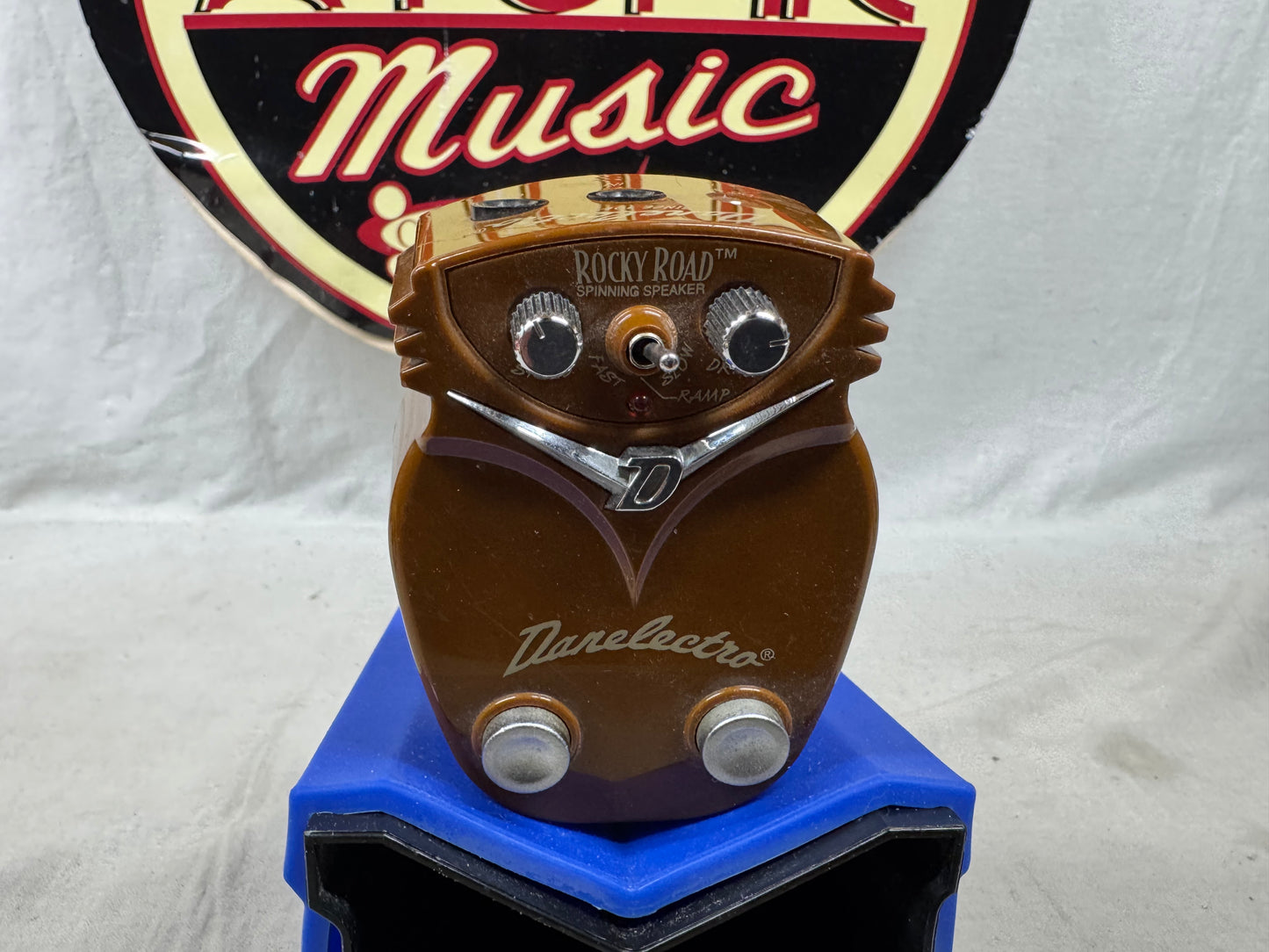 Danelectro DJ-20 dj20 Rocky Road Rotary Spinning Speaker Pedal