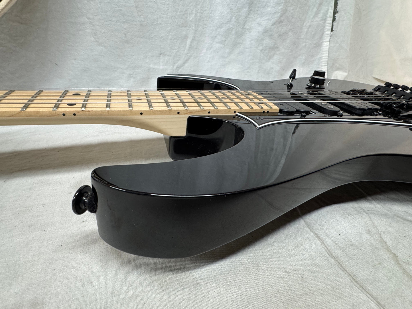 Ibanez RG Series RG550-BK Guitar with Case - MIJ Japan 2025 - Black / Maple neck