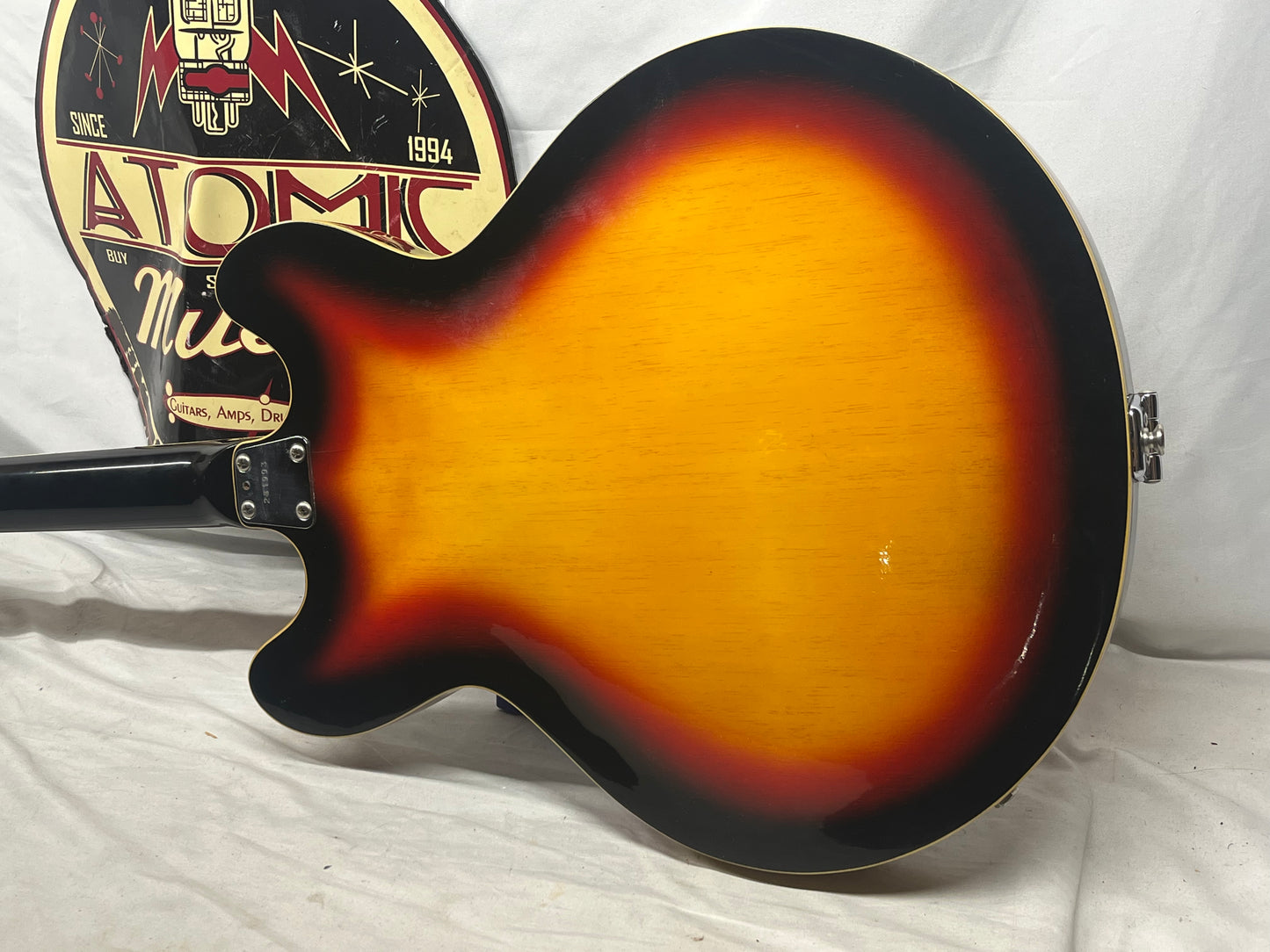 Vox Super Lynx Deluxe Hollow Body Electric Guitar with Hard Case - Sunburst