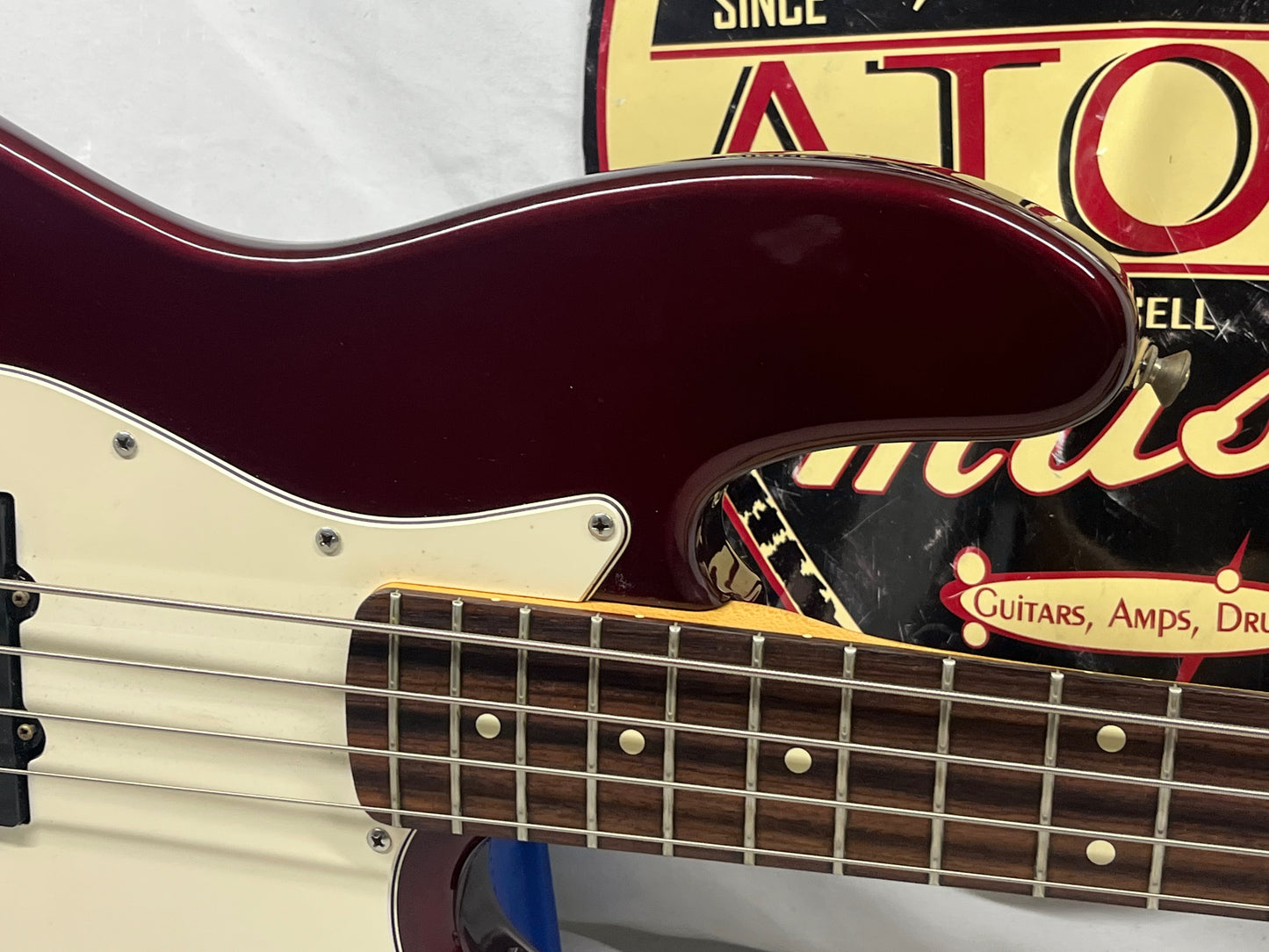 Fender Standard 4-String Electric Jazz Bass MIM - Made in Mexico - Midnight Wine