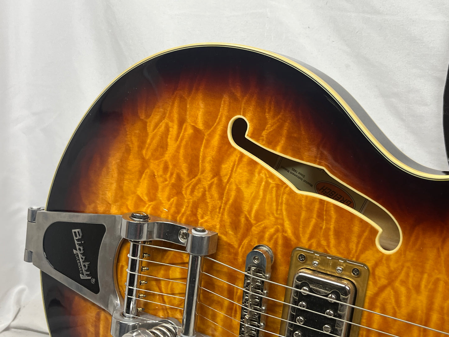 Gretsch G5655T Singlecut Semi-Hollow Body Electric Guitar