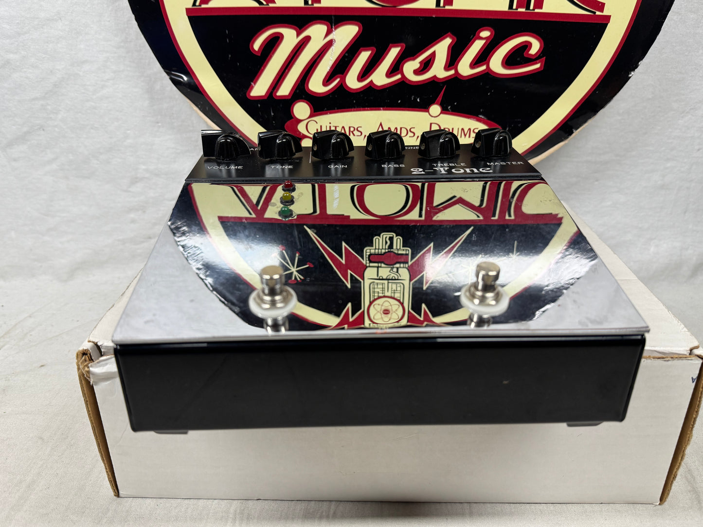Bad Cat 2-Tone two tone Tube Preamp Pedal with Box