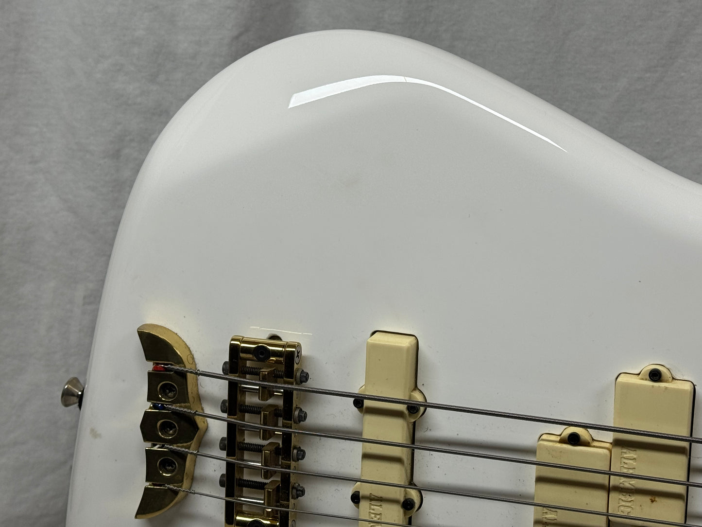 Alembic Elan 4-string Bass with Case - White (likely re-fin'd)