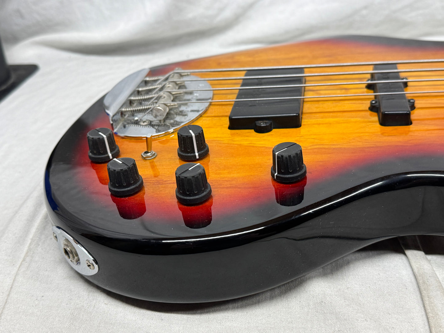 Lakland Skyline Series 44-02 4-string Bass - Sunburst